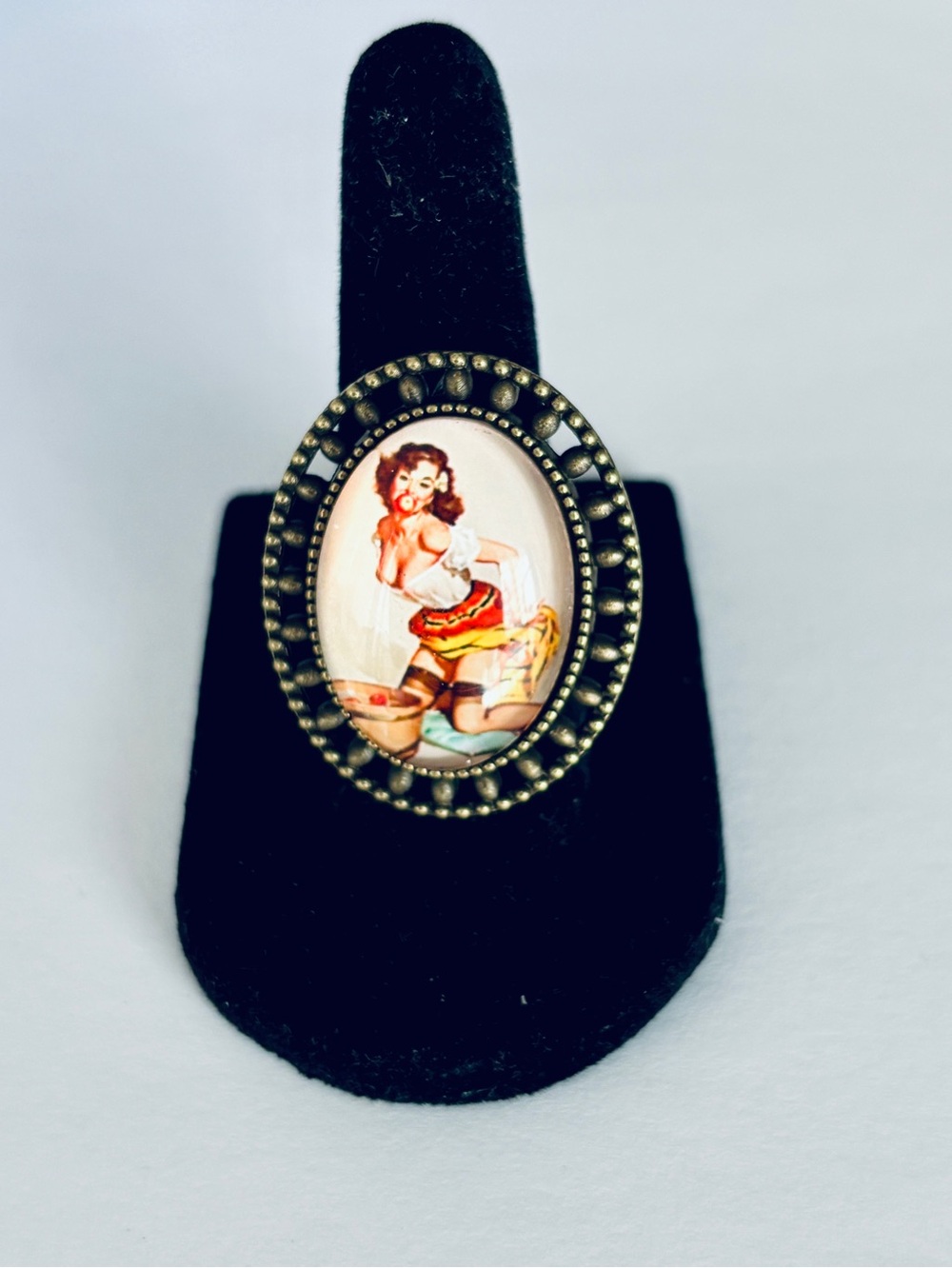 Vintage Pin-Up Oval Glass Cabochon Ring, NWT, Handmade